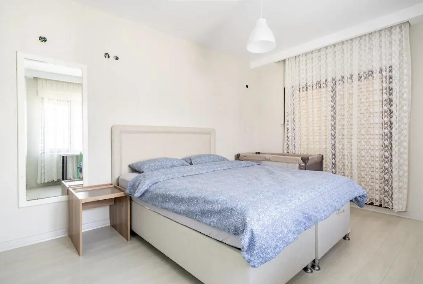 Comfortable Villa With Garden In “Urla Iskele” Urla